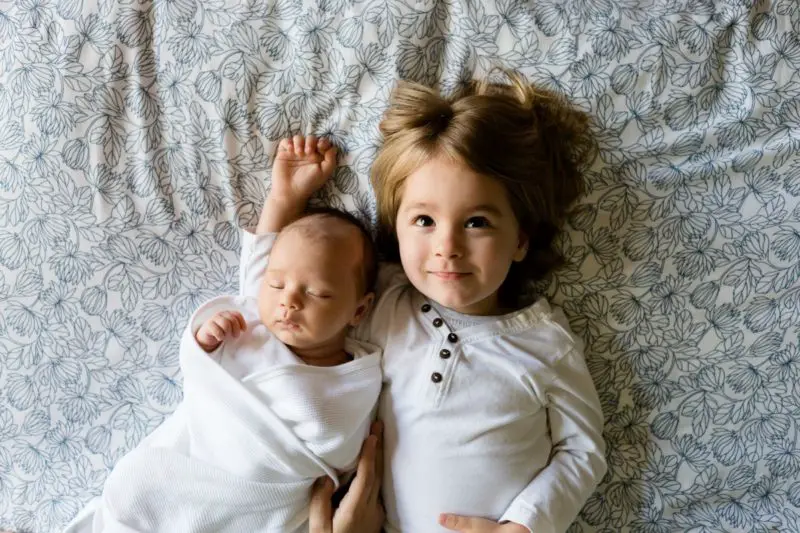 Hur stor är en sängmadrass för småbarn? Detaljerade fakta att veta!