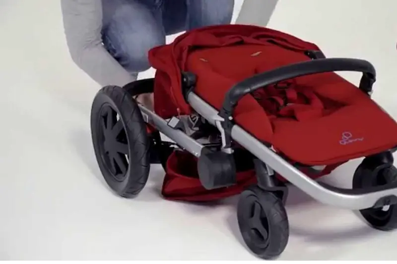 3 metoder för att kollapsa en Quinny Zapp XTRA 2 barnvagn