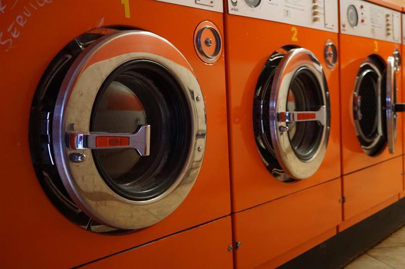 Hur man tar bort mögel från tvättmaskinens gummitätning: 5 steg