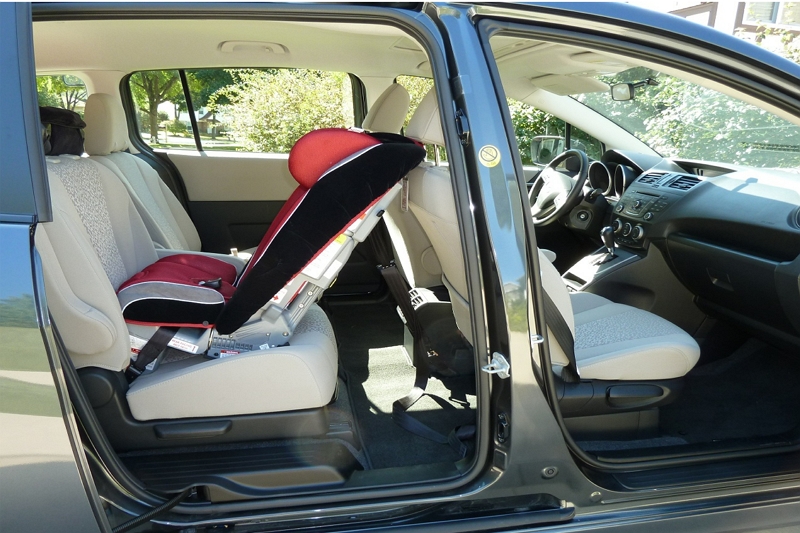 En guide om när kan en baby gå i en konvertibel bilbarnstol