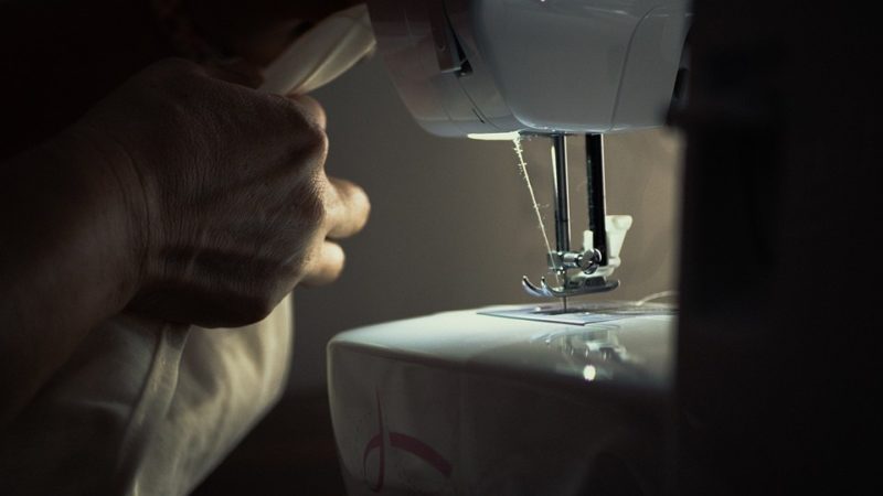 Hur man använder en Bernina symaskin: Sy & Uppstart