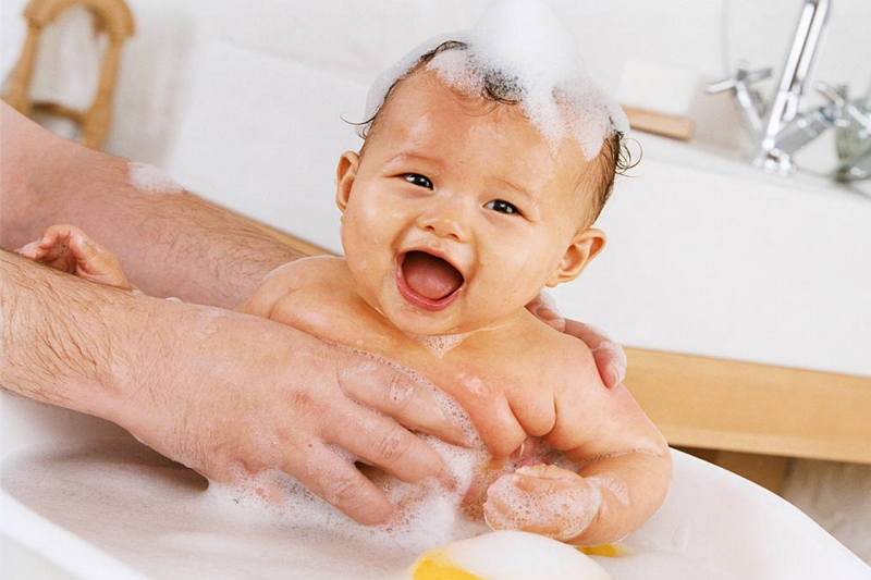Hur man rengör en babybadsvamp