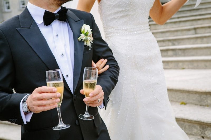 Vad behöver en brudgum på sin bröllopsdag