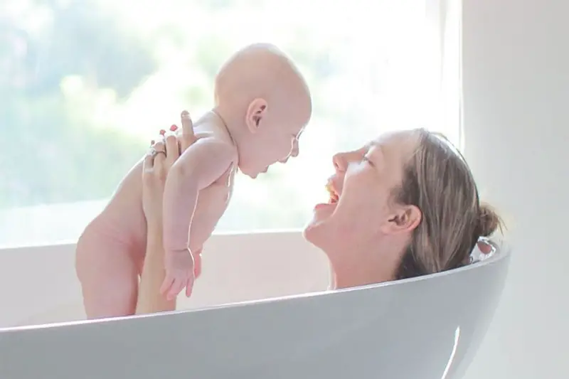 Vad händer om jag inte badar min bebis? Detaljer