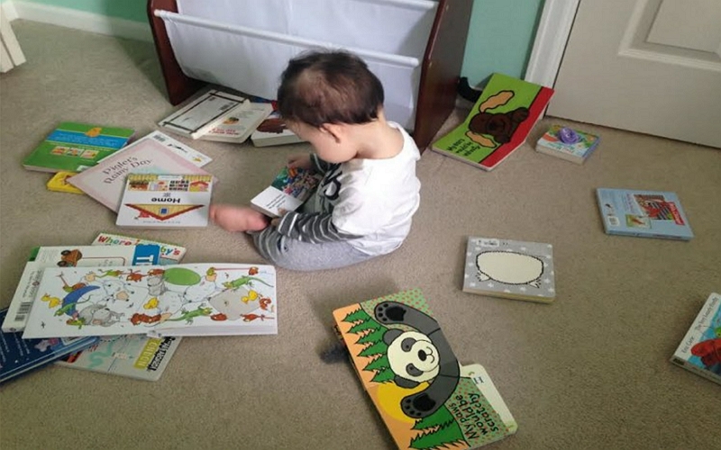 Vilken är den bästa babyteckenspråksboken? En guide