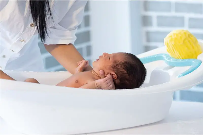 Vilken temperatur för babybad? En ny mammas guide