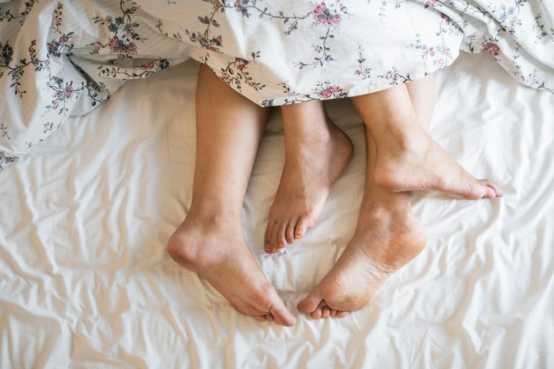 Hur blir man av med spermier på madrassen? 4 bästa tipsen!